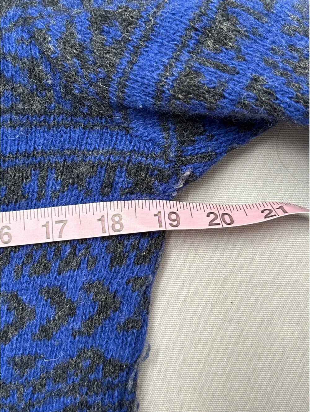 Summit Sweater European Blue Black Yellow Zip-Up UK - M